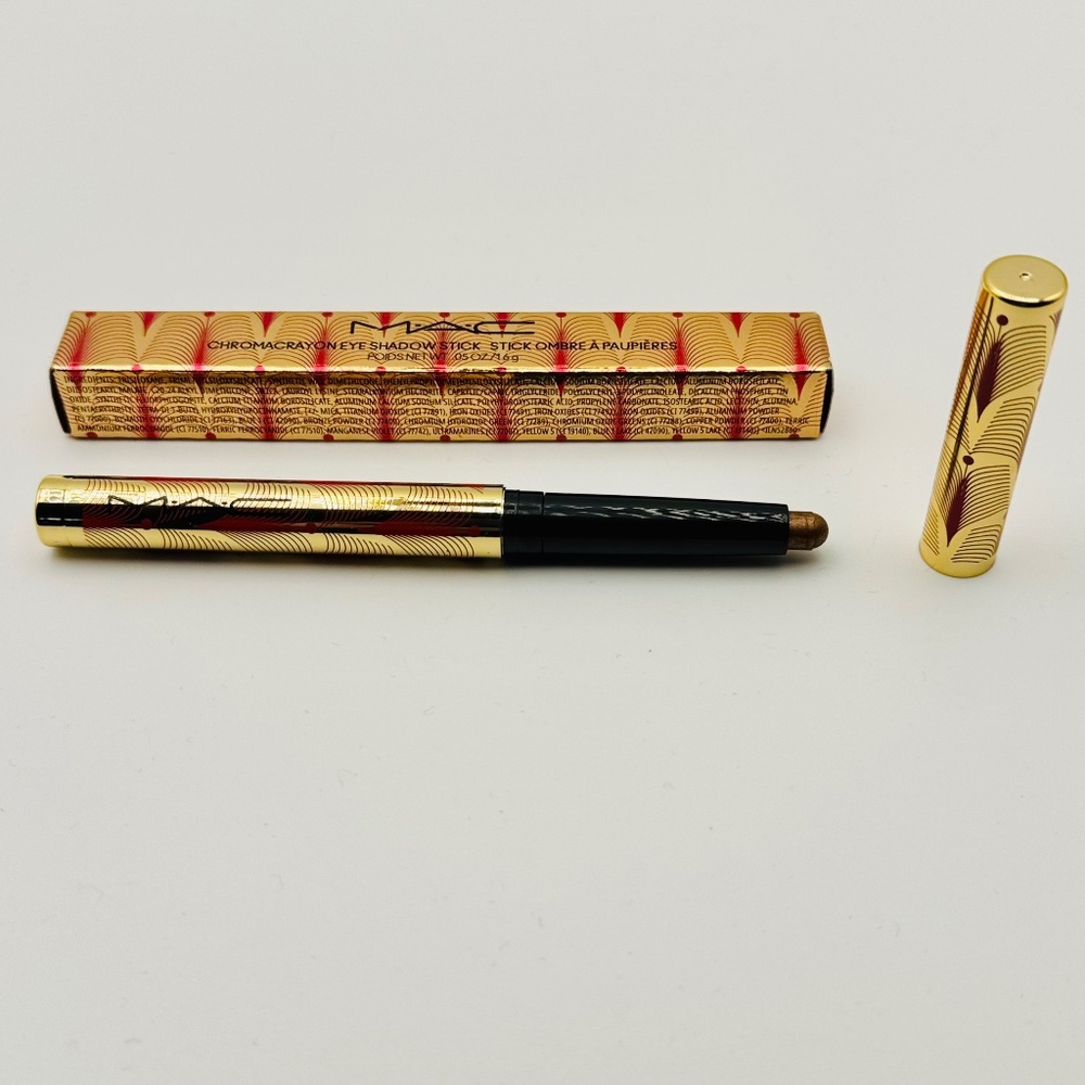 MAC Eye Shadow Stick in Bubbleglam Copper Pink Metallic Chromoacrayon